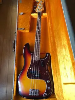 FENDER AMERICAN VINTAGE 62 PRECISIONBASS
