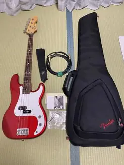 FENDER JAPAN PRECISION BASS WITH BONUS