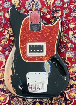 VINTAGE FENDER MUSICMASTER/MUSTANG BASS CONVERSION BODY RELIC MOD