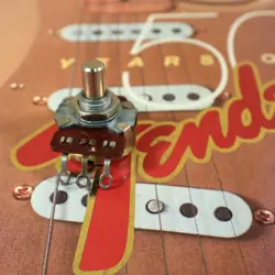 AVRI FENDER TELECASTER