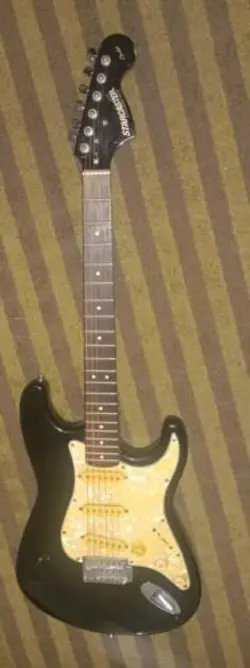 FENDER STRATOCASTER SER
