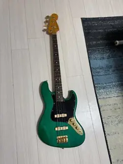 BASS GREEN USED