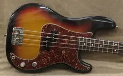 FENDER AMERICAN VINTAGE '62 PRECISION BASS 2005 BASS GUITAR