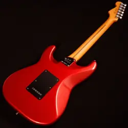 II STRATOCASTER SINISTER