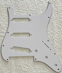 NEW GREAT-FOR FENDER PLAYER STRATOCASTER FLOYD ROSE SSS PICKGUARD 3 PLY WHITE