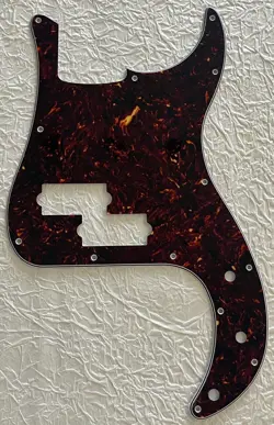 NEW GREAT- FOR FENDER US STANDARD PRECISION P BASS STYLE GUITAR PICKGUARD BROWN