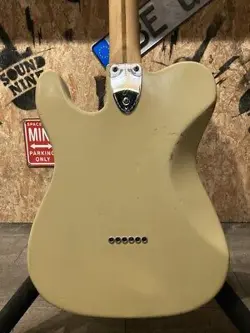 FENDER TELECASTER DELUXE1973 OCHANOMIZU STORE