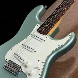 FENDER CUSTOM SHOP 1961 NOS STRATOCASTER ICE BLUE METALLIC 3 OF 10 SHIBUYA STORE