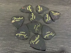 FENDER PICKS HEAVY