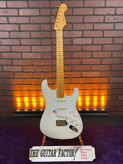 COMMEMORATIVE STRATOCASTER 50TH