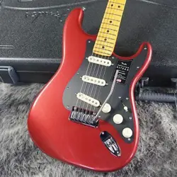 FENDER AMERICAN ULTRA II STRATOCASTER SINISTER RED #GG37N