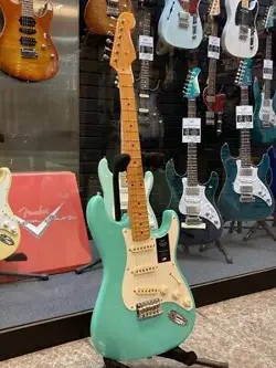 FENDER AMERICAN VINTAGE II 1957 STRATOCASTER/SEA FOAM GREEN #GG1VA