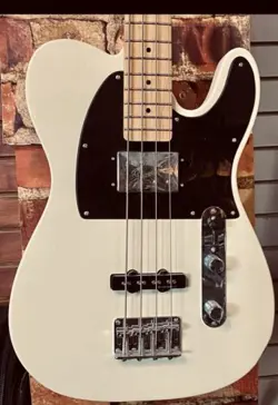 FENDER SQUIER VINTAGE MODIFIED TELECASTER BASS GUITAR