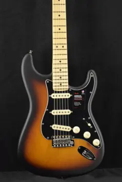 FENDER AMERICAN PERFORMER PINE STRATOCASTER 2-COLOR SUNBURST MAPLE FINGERBOARD