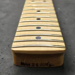 2014 FENDER STRAT MAPLE NECK AMERICAN SPECIAL / HIGHWAY ONE STRATOCASTER USA