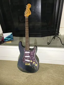SQUIER AFFINITY BY FENDER