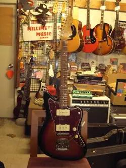 FENDER VINTERA 60S JAZZ MASTER (2021)