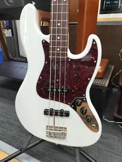 FENDER JAPAN JAZZ BASS TRADNL 60S GUITAR　 EXCELLENT CONDITION