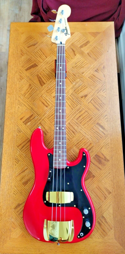FENDER MIM BASS