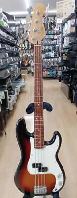 FENDER PLAYER PRECISION BASS PF ELECTRIC EXCELLENT CONDITION