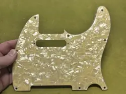 GENUINE FENDER  AGED WHITE PEARLOID STANDARD TELE/TELECASTER PICKGUARD