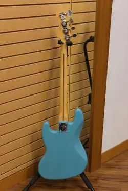 FENDER PLAYER II JAZZ BASS  ROSEWOOD FINGERBOARD   AQUATONE BLUE
