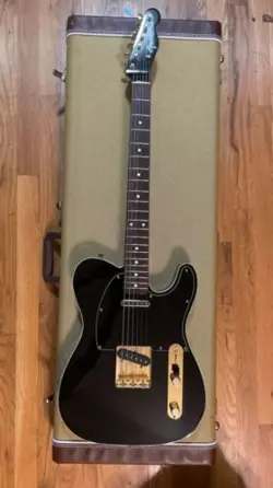 FENDER TELECASTER TRADITIONAL
