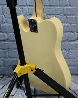 FENDER AMERICAN PERFORMER TELECASTER 6 STRING MAPLE FINGERBOARD ELECTRIC GUITAR