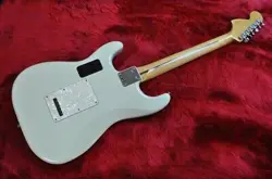 FENDER DELUXE ROADHOUSE STRATOCASTER SONIC BLUE