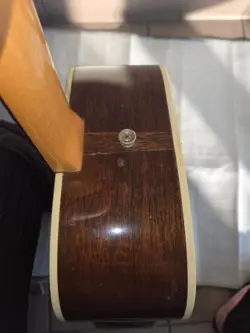 STUDENT GUITAR