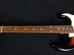 FENDER CLASSIC 60S STRATOCASTER 3-COLOR SUNBURST 2016