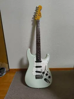 FENDER JAPAN STRATOCASTER STM75DM ELECTRIC GUITAR USED