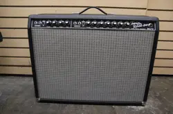 FENDER VINTAGE REISSUE '65 TWIN REVERB GUITAR AMPLIFIER 85W