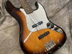 SQUIER BY FENDER AFFINITY J BASS