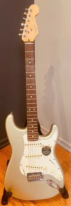 FENDER AMERICAN STANDARD STRATOCASTER 1999 BRAND NEW WITH CASE MINT