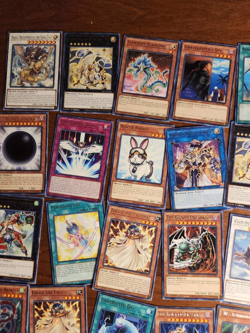 Konami Yu-Gi-Oh! Card Lot of 45 Great condition (1) - Image 4