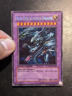 Yu-Gi-Oh! SECRET RARE HOLO CARD BLUE-EYES ULTIMATE DRAGON RP01-EN000 1996 LP - Image 3