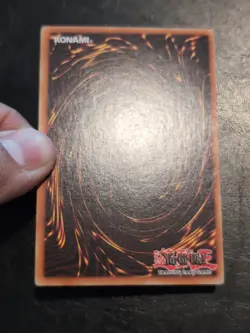 Yu-Gi-Oh! SUPER RARE HOLO CARD ELEMENTAL HERO FLAME WINGMAN DP1-EN10 VLP - Image 5