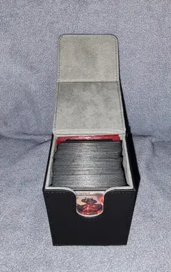 Chaos Incarnate (SCB) - MTG Starter Commander Deck - LP - Sleeved w/ Deck Box - Image 2