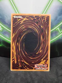 Yugioh Dark Magician SDY-006 Ultra Rare MP NA Print - Image 2