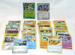 Pokemon Card Lot AZ488G - 32 Total Cards Most are Very Near Mint - Image 1