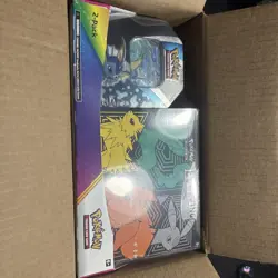 New Evolving Skies ETB Costco Bundle With Vaporeon Tin / Pokemon - Image 1
