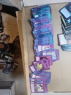1000 yugioh cards Bundle. Guaranteed At Least 50 Holos - Image 3