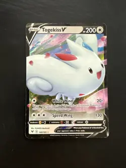 Togekiss V 140/185 Ultra Rare Holo Pokemon card from the Vivid Voltage set - Image 1