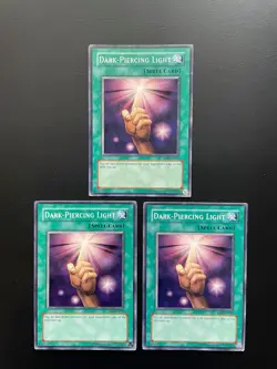 Yugioh Dark-Piercing Light DB2-EN087 Common Unlimited Edition Damaged X3 - Image 1