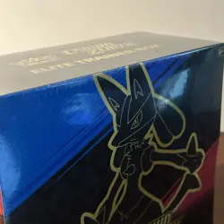 Pokemon TCG Crown Zenith Etb (minor damage to factory Seal) unopened  - Image 8