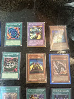 yugioh card lot vintage NM To Damaged Quality. - Image 5