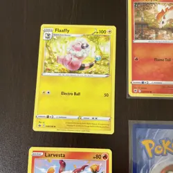 Lapras VMAX Shiny SV111/SV122 Shining Fates Pokemon Card Near Mint Holo Rare - Image 4