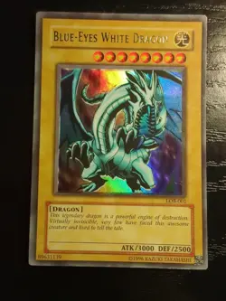 Yugioh! Blue-Eyes White Dragon LOB-001 Ultra Rare - Foil Shift - Image 1