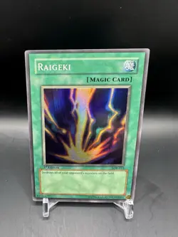 Raigeki LOB-053 The Legend of Blue Eyes White Dragon-1st Edition Yugioh LP - Image 1